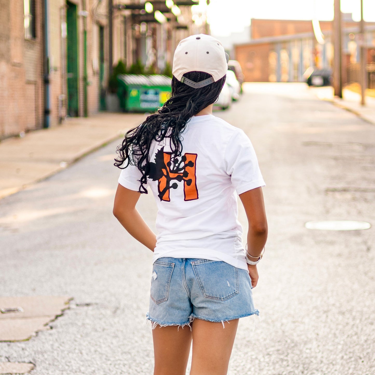 White Hawthorn Tee